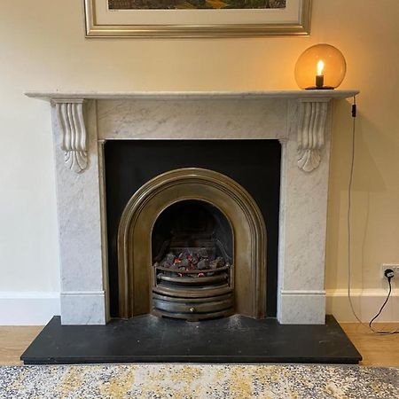 Fantastic Location 10 Mins To Princes Street- 15 To Royal Mile- Main Door-Patio Edinburgh Exterior photo